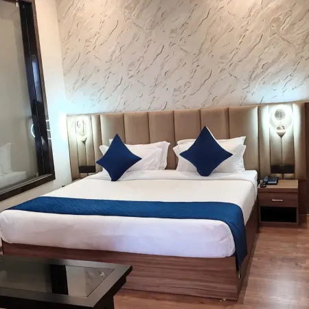 Hotel Grace Suites