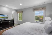 Cozy 2-bedroom townhome in lovely gated community in Kissimmee- Close to Disney. - Træningscentre