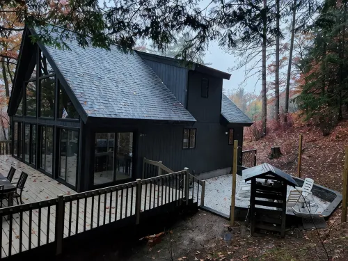 Modern Chalet Near Mt. Sunapee & Lake Massasecum - Alphydda