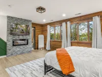 Modern Lakeside Mountain Retreat With Cabin Charm Hotels in Rockfish
