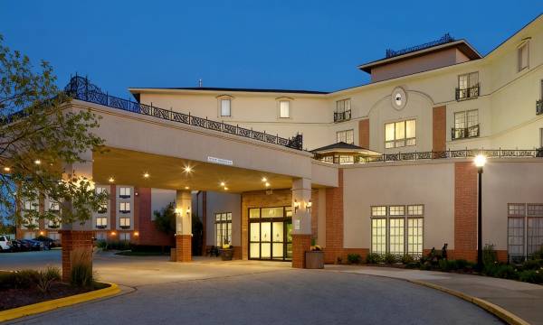 DoubleTree by Hilton Hotel Bloomington