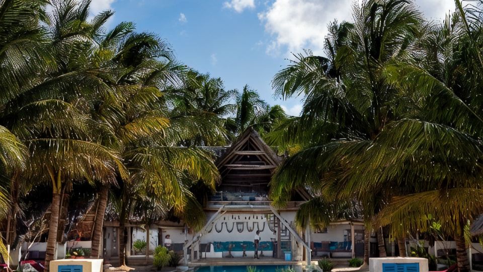 Nur Beach Hotel
