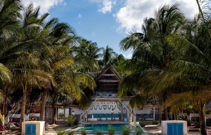 Nur Beach Hotel