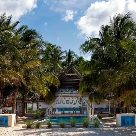 Nur Beach Hotel