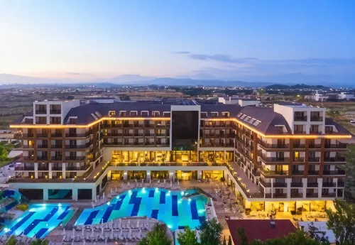 Glamour Resort & Spa