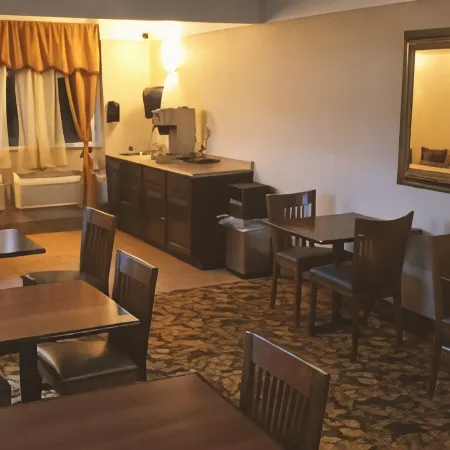 Coratel Inn & Suites by Jasper Mankato