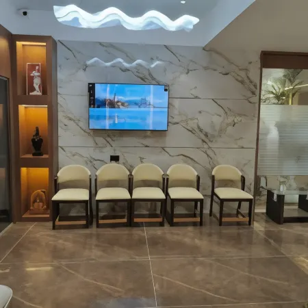 Hotel Vaishnavi Heights, Solapur فنادق في سولابور