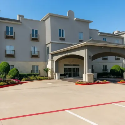 Country Inn & Suites by Radisson, Austin North (Pflugerville), TX Hotels near Connally Stadium