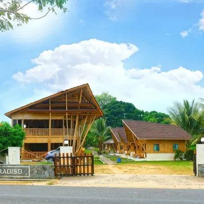 Sawarna Paradiso Hotels near Sawarna Beach