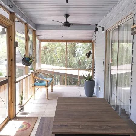 Welcome to Rainbow at Folly House – Your Beachside Retreat Near Charleston!