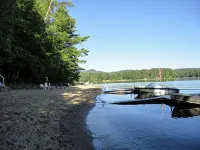 Sandy Point Motel - parking