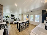 Wine Country Gem in downtown McMinnville.  Walk to Wineries & Restaurants! - 4-Star