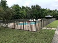 Clearwater Vacation Beach 1Bedroom Condo fits 2-4ppl Book Now Get Discounts!!!! - Private Pools