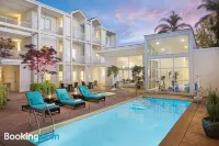 Corporate Inn Sunnyvale - All-Suite Hotel - Rooftop Pools