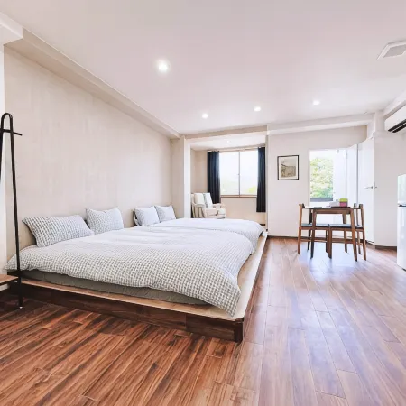 Urban Apartment near Ebisucho Sta, 10min to Namba Dotonbori, 45min to KIX,Vacation Stay