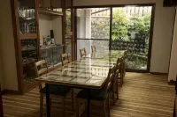 J-Hoppers Kumano Yunomine Guesthouse - Bintang 3