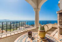 Villa with private pool and amazing views
