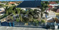 Aruba Luxury Villa la Casa Piu Bella Your Home Away from Home - Jacuzzi