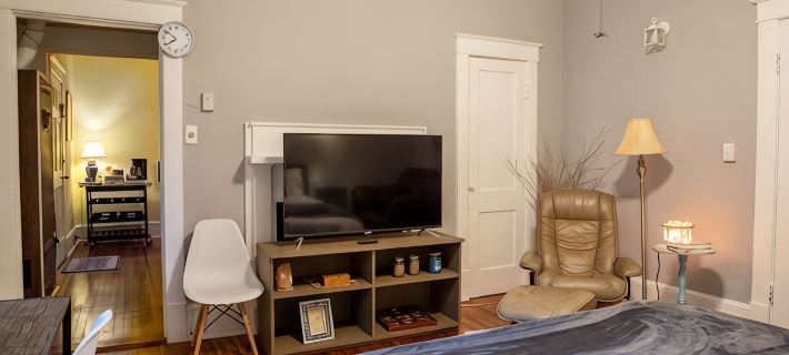 The Shabby Chic Studio - Cute 1-Bedroom Close to UNC! Hotels in Chatham County