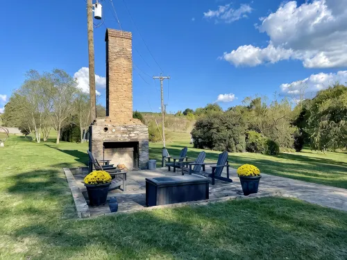Estate on the Shenandoah River - Enjoy a Weekend on the River! - Balcony