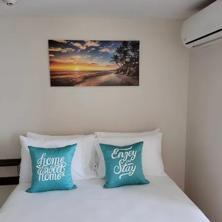 Charming 1-bedroom apartment in wonderful Portmore with AC, WiFi