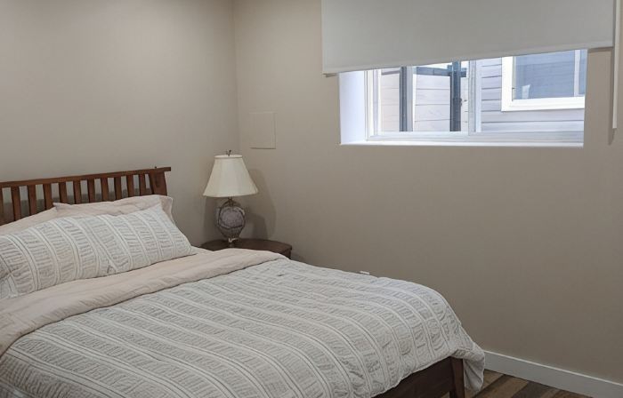 1Bed  1Bath Apartment  Quiet, close to park, beach,  biking and walking trails