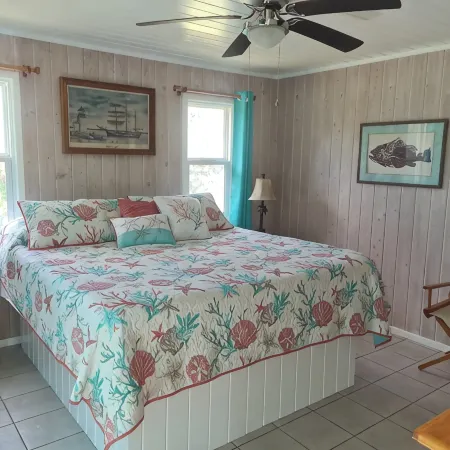 Beautiful waterfront home w/ private dockage within HT Harbour