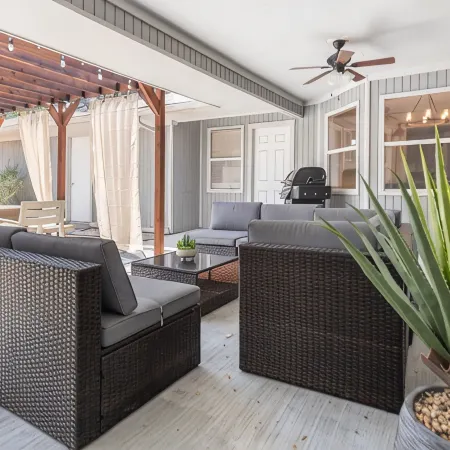 Pool Table, BBQ, Pool Table, Fire Pit, Nearby Golf Courses