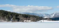 Quintessential Vermont  Farmhouse With Hot Tub, Fabulous Location & Views - 4-نجوم