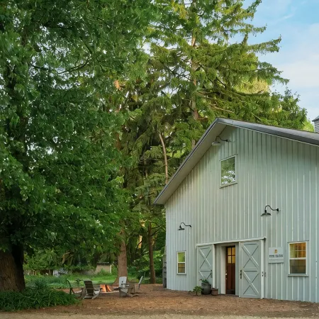 Creekside House on 30 Acres with Kayaks/Pool/Farm/River/Trails/Pets, near Beach