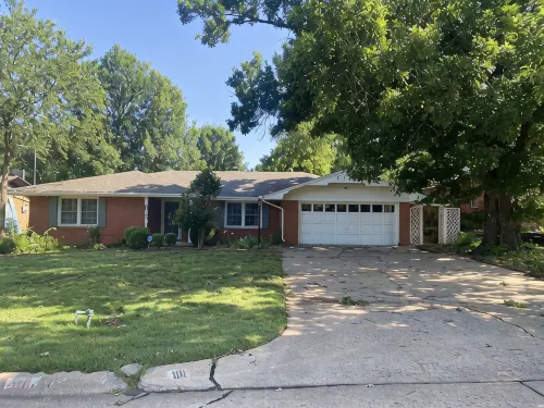 Newly Remodel - 1 Mile to Stadium-Sleeps 8 - 4-Star