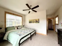 2 Kg Beds+ Walk to Ponds, Pool, Hot Tub&River. Short Drive to Rmnp & Winter Park - Wifi