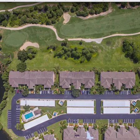 Gorgeous Newly Furnished Condo in Gated Golf Course of Stoneybrook