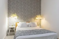 Modern apartment in the historic center !!! - Condos