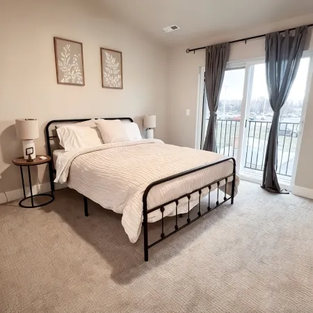 Beautiful, newly built 4 bedroom with garage