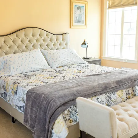 Chateau Herbe ~ Oberon Suite w/ Kitchen