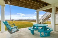 Rockport Bay Home- Private Lighted Pier: Kayaks and Kayak Launch No Extra Fees - 4つ星