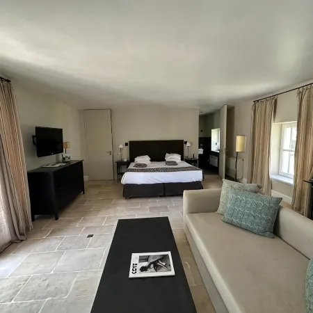 Le Mas de Peint - Hôtel et Restaurant