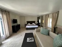 Le Mas de Peint - Hôtel et Restaurant - Balkon