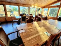 Rundle Mountain Lodge - Pet Friendly