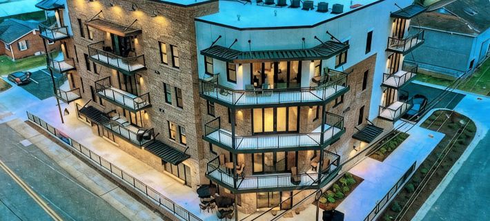 SHOP, DINE, UNWIND…All In Downtown Blue Ridge! Hotels in Fannin County