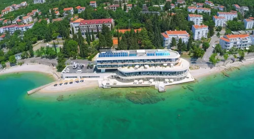 Luxury Hotel Amabilis - Parvekkeita