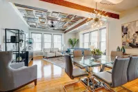 The Art Loft - A Luxurious 2-BdRm in the Heart of Historic Downtown Wilmington - 4 estrellas