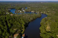 Bass-KIN on the RIver-Tiny House in F'Hope-Waterfront-Kayaks-38Min to Gulf - Alphydda