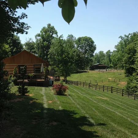 Your Mayberry Get-a-Way Cabin- Only 6 Miles from Downtown Mount Airy