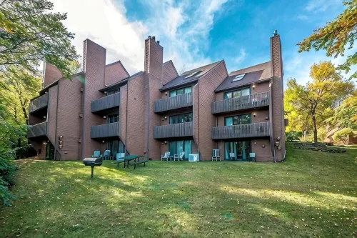 Stunning 2BR with Mountain Views - Nordic Village - 3-stjärniga