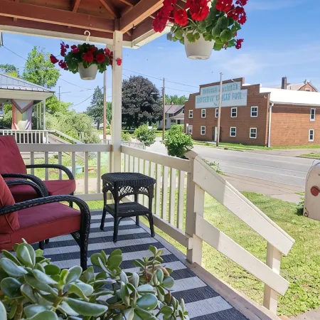 Cozy and charming. Your home away from home in the heart of Viroqua.