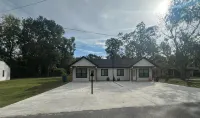 “The Magnolia Inn” A comfortable, clean, & cozy stay - 3-Star