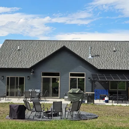 Aurora is a 3-bedroom house in Holcombe. A year-round playground for all!
