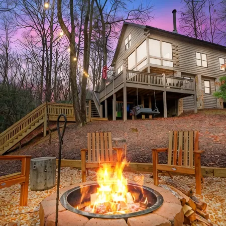 Relax & Play at Waterfront Mountain Cabin Retreat Private Lake~Fish~Canoe~Kayak
